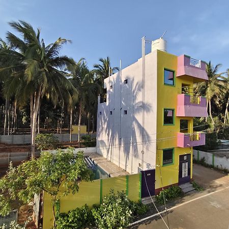 Gratitude Inn, Near Serenity Beach 퐁디셰리 외부 사진