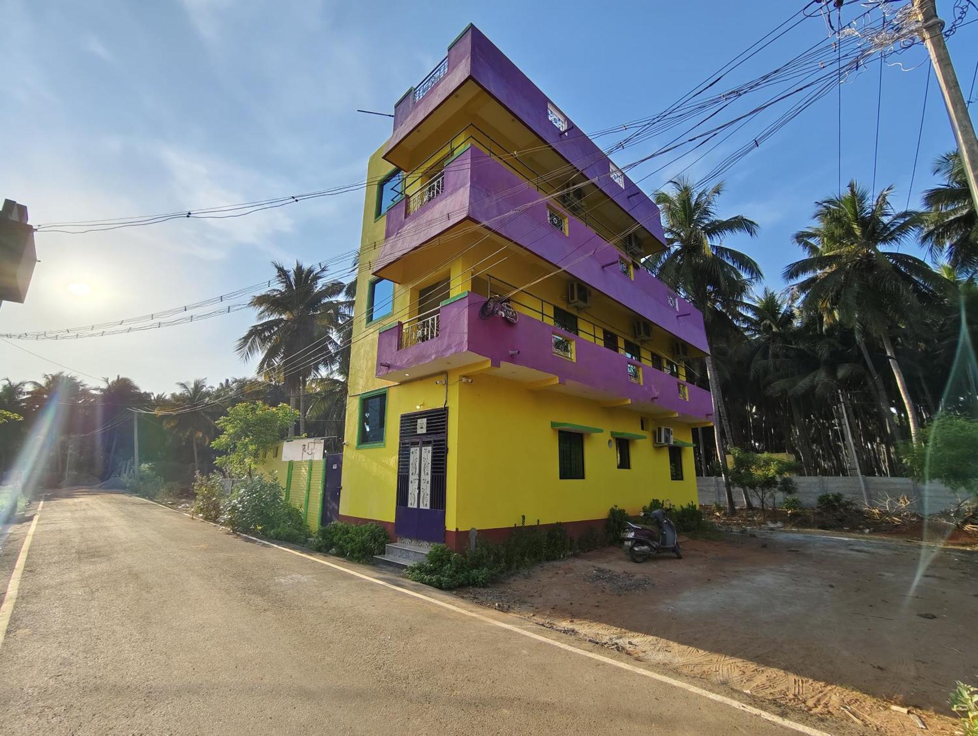 Gratitude Inn, Near Serenity Beach 퐁디셰리 외부 사진
