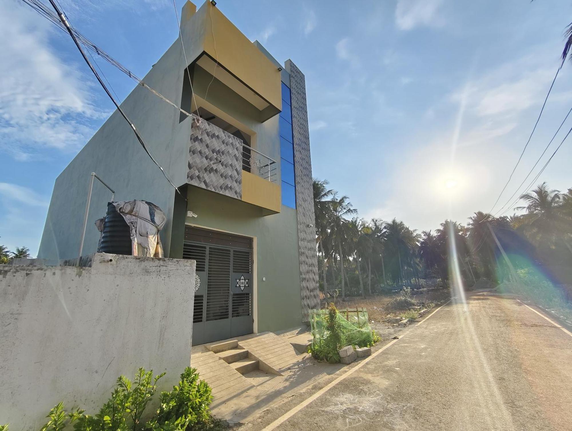 Gratitude Inn, Near Serenity Beach 퐁디셰리 외부 사진
