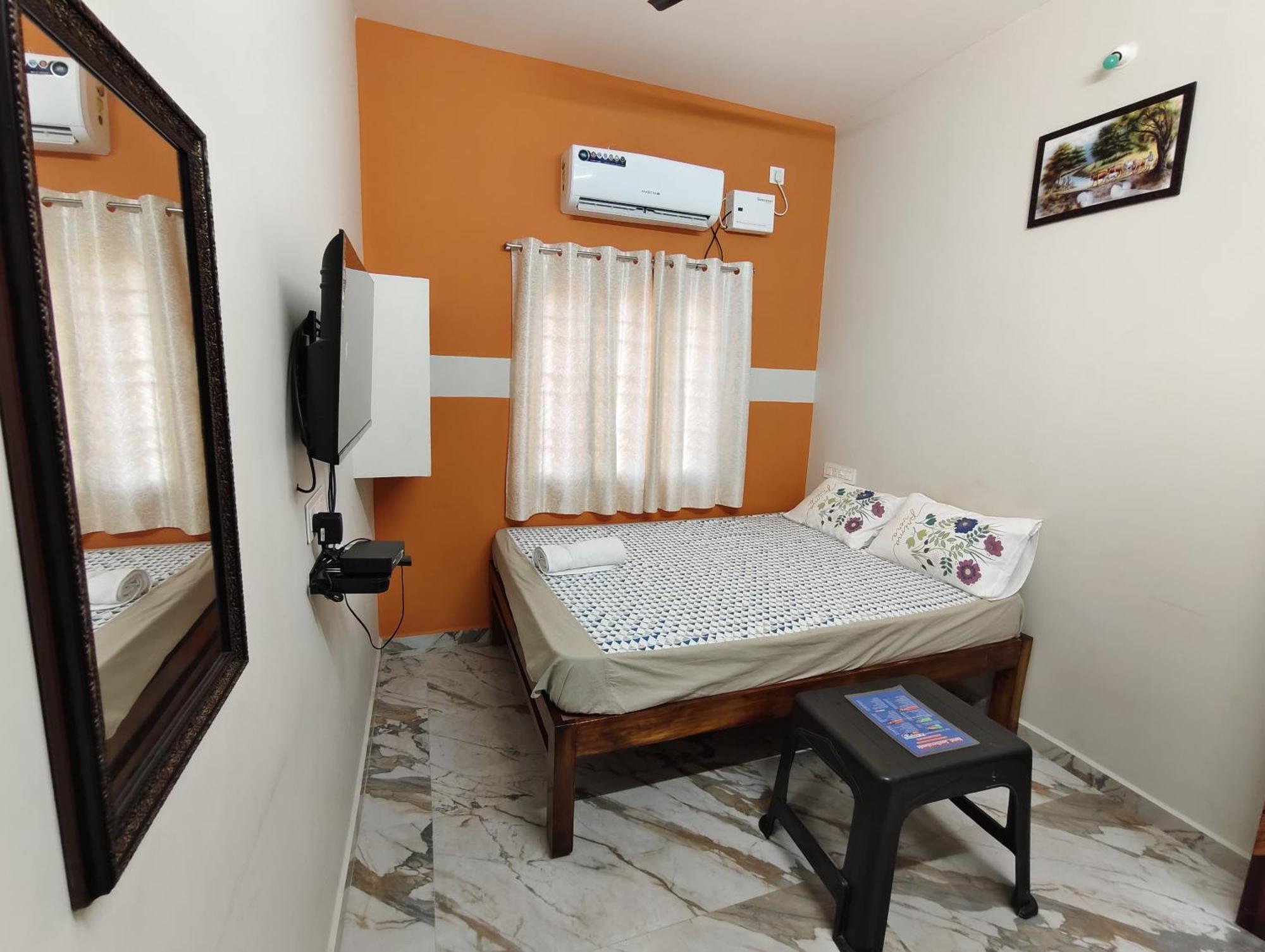 Gratitude Inn, Near Serenity Beach 퐁디셰리 외부 사진