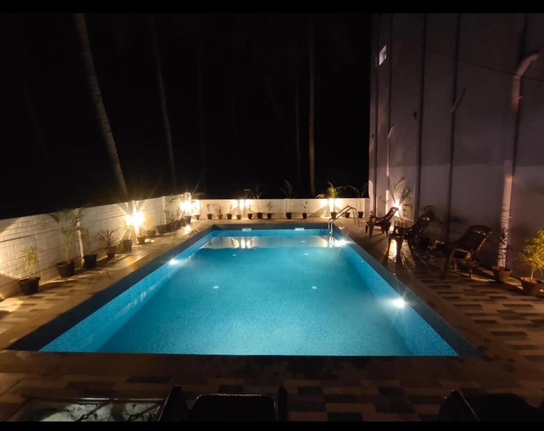 Gratitude Inn, Near Serenity Beach 퐁디셰리 외부 사진