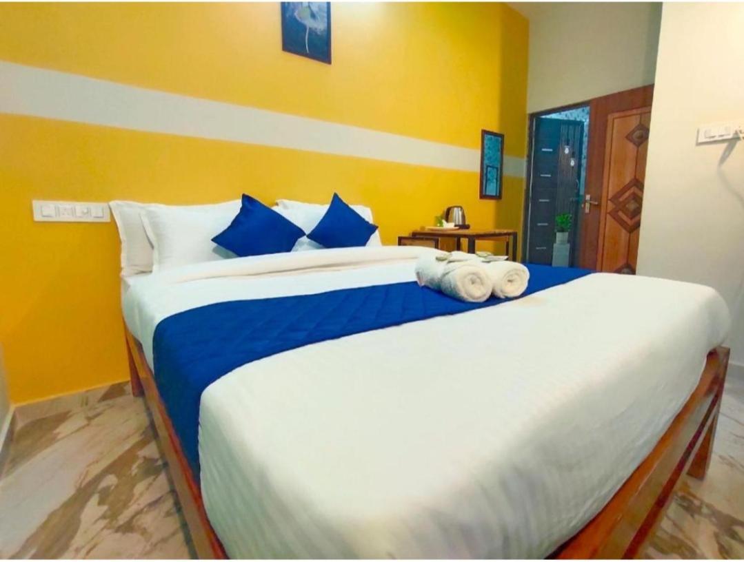 Gratitude Inn, Near Serenity Beach 퐁디셰리 외부 사진